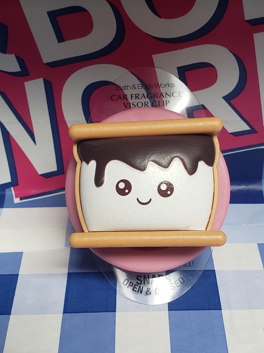 BBW Smores Car Fragrance Holder Visor Clip Vehicle Locker Home Scent Decor